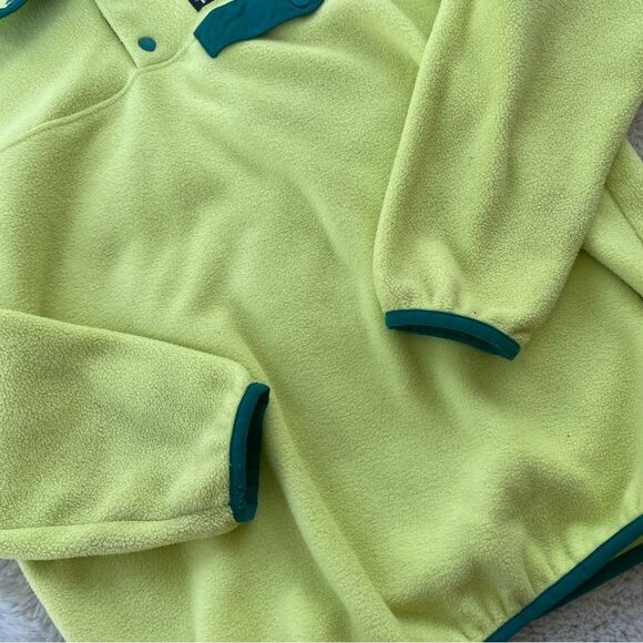 Patagonia Lime Green Synchilla Snap-T Fleece winter Fall Sweater Pullover Sz. M - Picture 3 of 5
